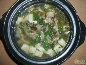 苗家酸菜豆腐汤