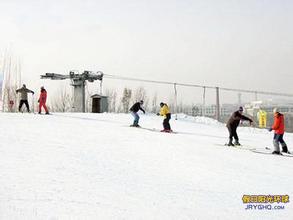 玉泉玉峰滑雪场